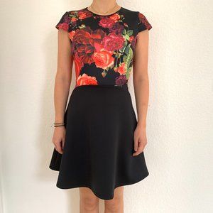 Ted Baker Women's Rose Floral and Black size small